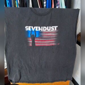 Vintage 2002 sleeveless "SevenDust" T-Shirt